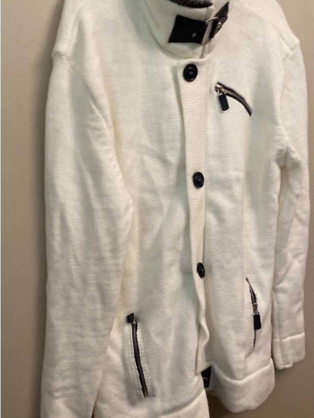 LCR Premium Knit White Mens  Sweater Button /Zipper  5xl Black Faux Fur Neck